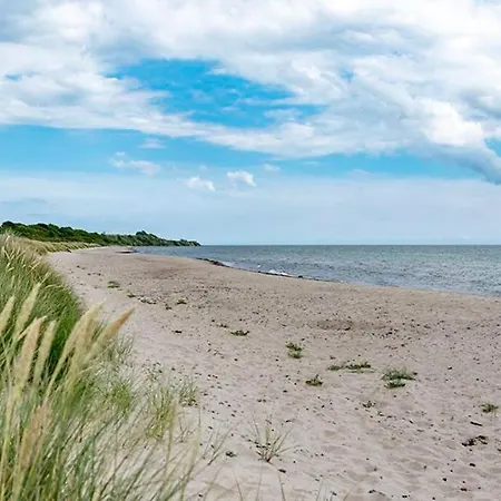 Det Gamle Garnbinderi, Ved Mons Bedste Strand.