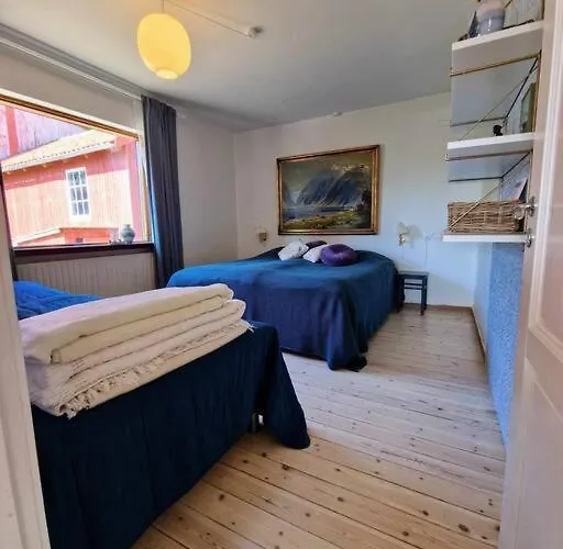 Det Gamle Garnbinderi, Ved Mons Bedste Strand. Borre
